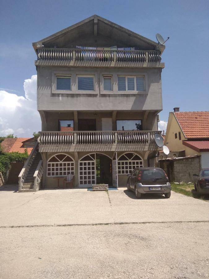 Buric Rooms Nikšić Exterior foto
